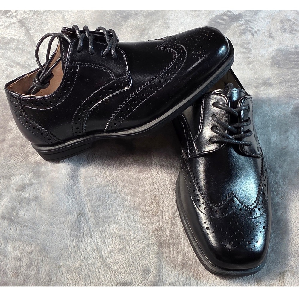 Florsheim Wingtip Reveal Jr. Wing Oxford Boys 10M Black Leather Dress Shoes NWOB